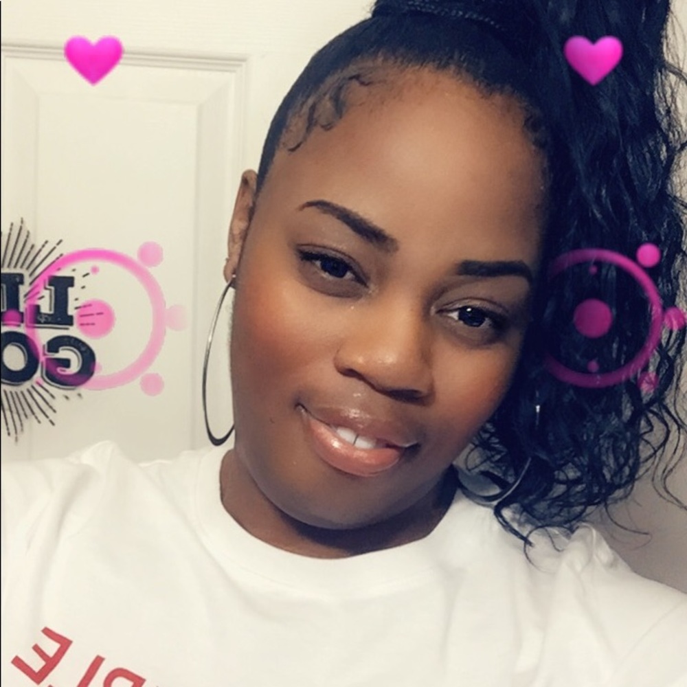 Meet your Posher, Rosalyn